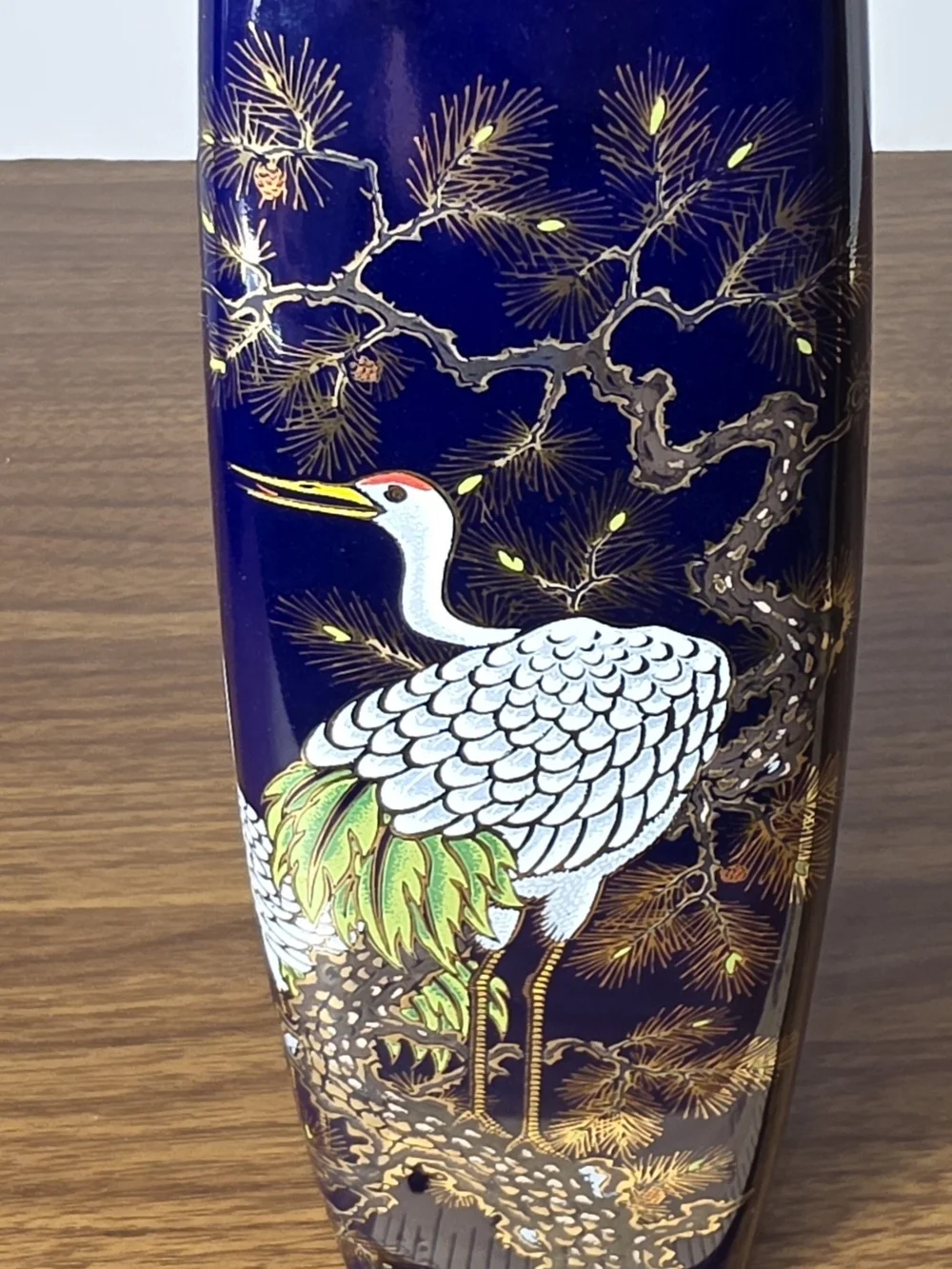 Vintage Japanese Cobalt Blue Crane & Pine Tree Vase – Bi-Tōki Fine Porcelain